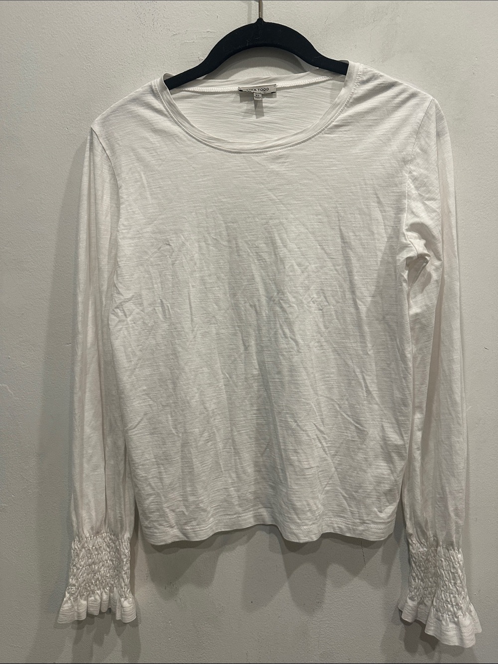 Lisa Todd White Long Sleeve Tee T-shirt ruffle cuffs XS classic soft minimalist